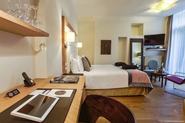 Dome Hotel (Riga)